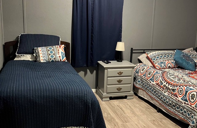 Cozy 2-bedroom Duplex in lovely Baileyville with WiFi