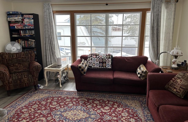 Cozy 2 Bedroom Family Cottage