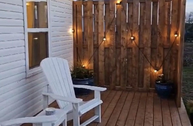 Cozy 2-bedroom house in beautiful North Rustico with WiFi, AC