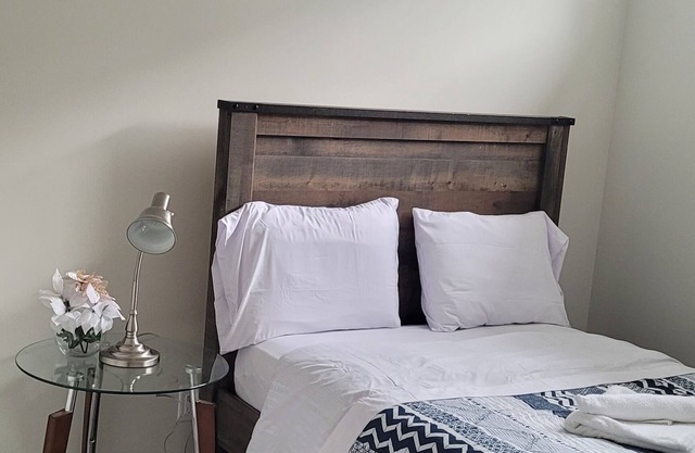 Cozy 2 bedroom newly built basement suite and 3 minutes walk to a beautiful lake