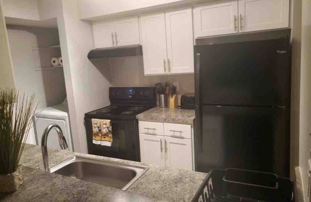 Cozy 2-bedroom Perfect Location in Alpharetta.