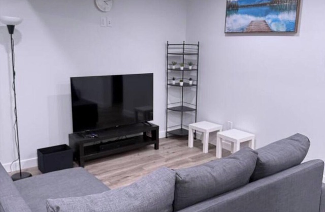 Cozy 2-Bedroom Short-Term stay in Calgary, AB. Canada.
