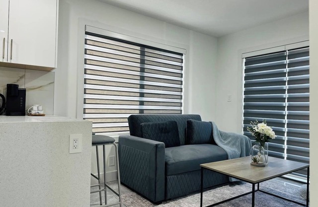 Cozy 2 bedroom suite | Pet Friendly | Garage