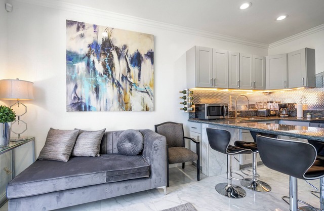 Cozy 2-bedroom townhome elegant modern charming Chula Vista front golf course