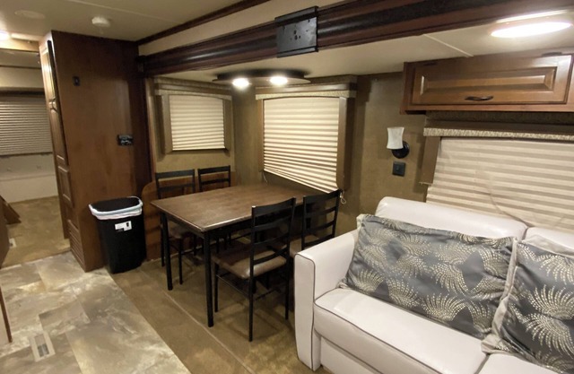 Cozy 2-bedroom Travel Trailer in charming Quartzsite, AZ