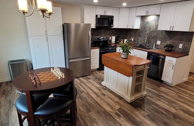 Cozy 2-bedroom with WiFi, covered parking, in peaceful Emmett