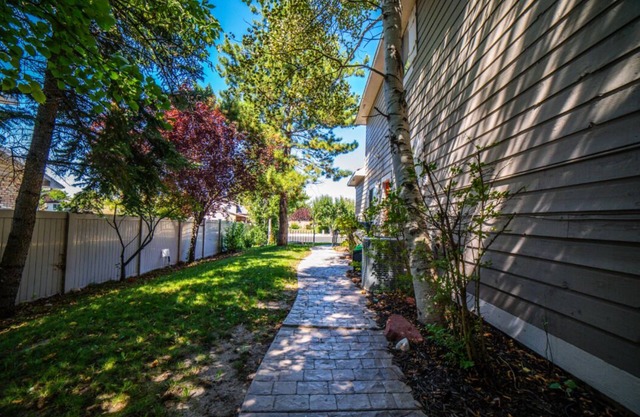 cozy, 2-bedrooms quiet living