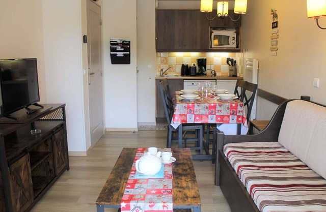 Gemütliches 2-Zimmer-Apartment in Vars Les Claux, 4 Betten, Pool, Parkplatz