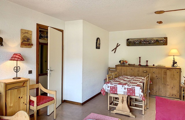 Gemütlich 2 Zimmer + Studio im Zentrum von Combloux mit Parkplatz