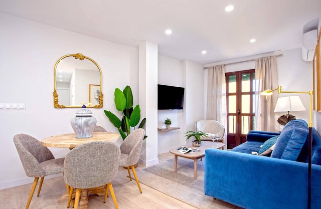Cozy 2bd apartment in Seville. Conde de Ibarra IV