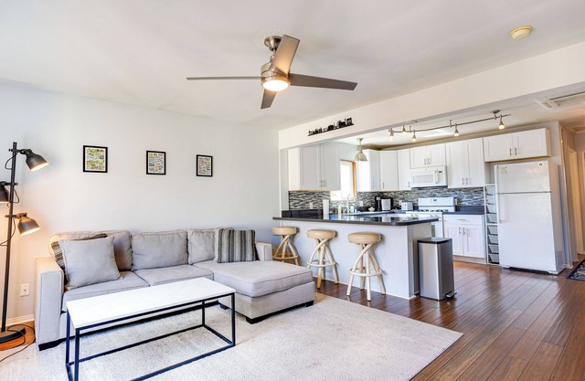 Cozy 2bed/1bath Bungalow in the Heart of North Park
