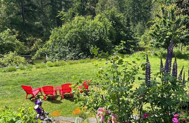 Cozy 2BR Farm B&B Near Ganges