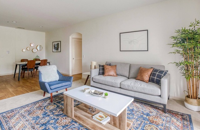 Cozy 2BR Home in Cupertino, Parking + Pet-Friendly