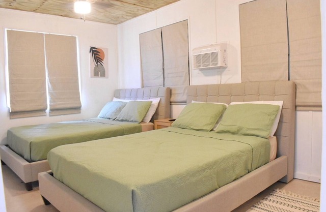 Cozy 2BR house w/ AC & WiFi in Utuado near Tanama River