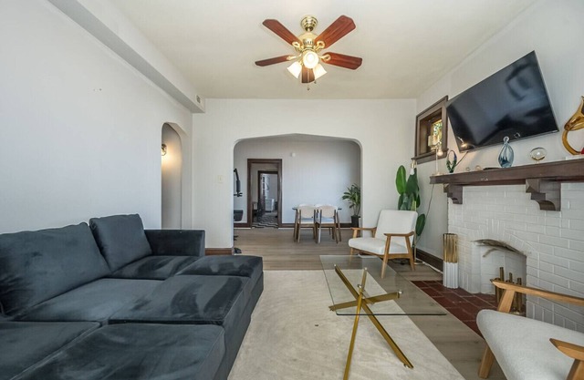 Cozy 2BR | Near Downtown | St. Louis
