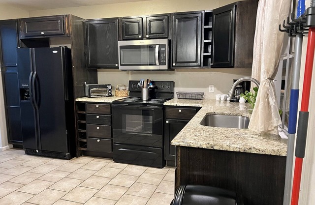 Cozy 3 bedroom home near Lake Murray
