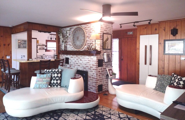 Cozy 3-bedroom house, attached garage & private yard. Boat parking is available.