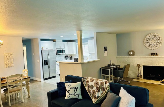 Cozy 3-bedroom house in Lakewood