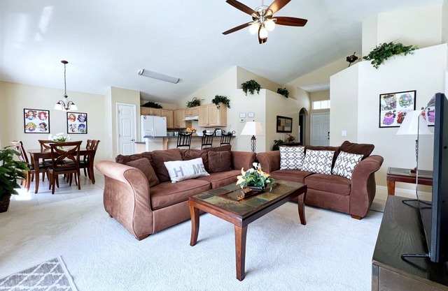 Cozy 3 BR 2 Bath Villa with Splash Pool-335KD