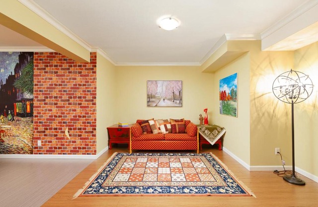 Cozy 3BDR in North Vancouver