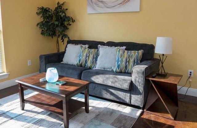 Luxurious 3BR 2-Bath Home Perfect for Long Stays