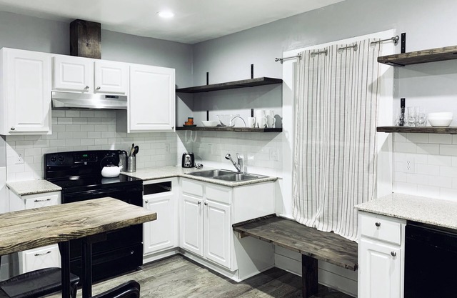 Cozy 3br 2bath house in downtown Spartanburg