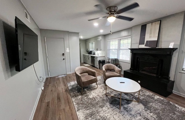 *NEW* Cozy Conway Home!