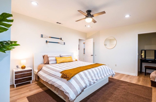 Cozy 3BR Renovated Home with Scenic Views! Near Downtown/Airport/Gaslamp Quarter