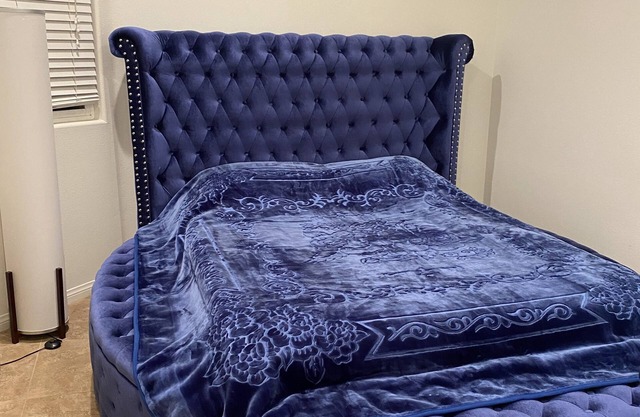 Cozy 4-bedroom house with AC and WiFi in enchanting Desert Hot Springs