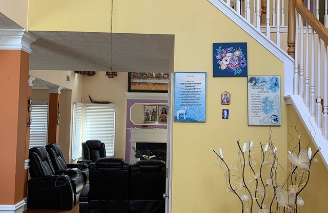 Cozy 4-bedroom house in beautiful Grayson with AC, WiFi