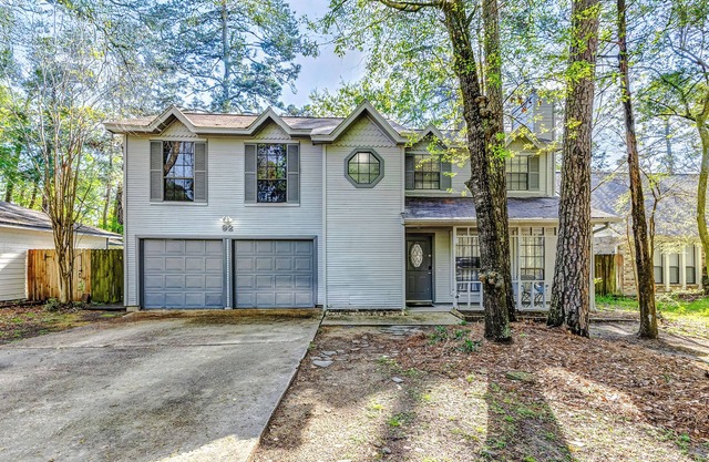 Cozy 4-bedroom house in The Woodlands TX. Check it out for yourself!