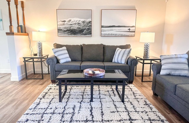 Cozy 4-bedroom house in charming Tehachapi with WiFi, AC