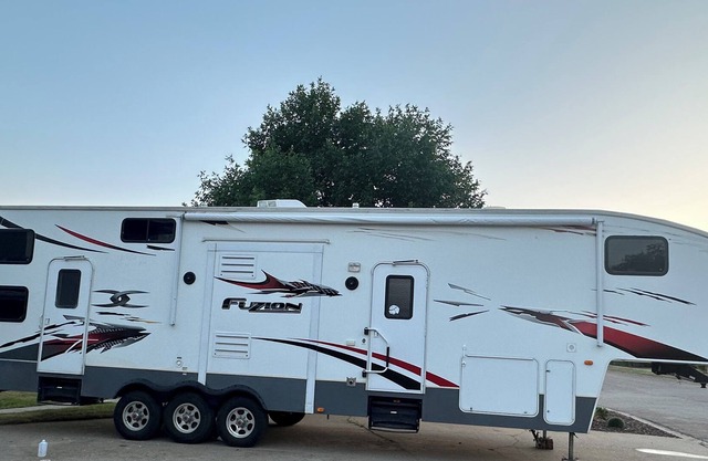 Cozy 40ft 5th wheel