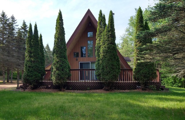 Cozy A-Frame in a Private Woods; Hiking, Campfires and Family
