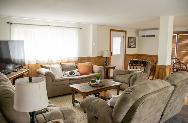 Cozy ADK Home with Lake Access