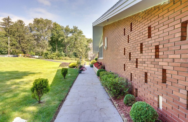 Cozy Albany Vacation Rental ~ 5 Mi to Downtown!