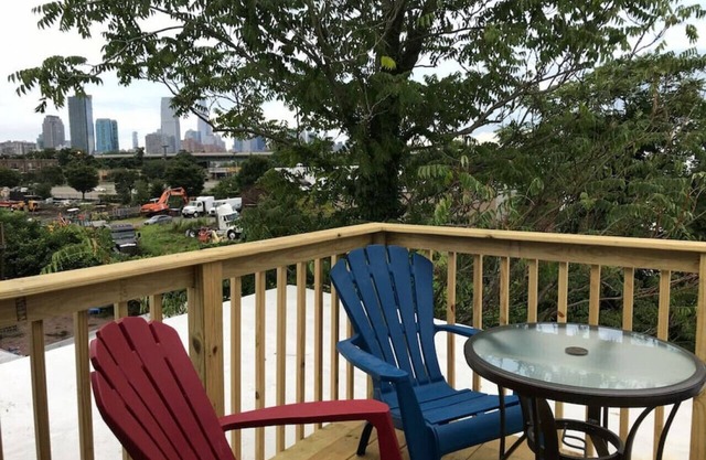 Cozy Alcove Studio Apt w Outdoor deck w NYC Views