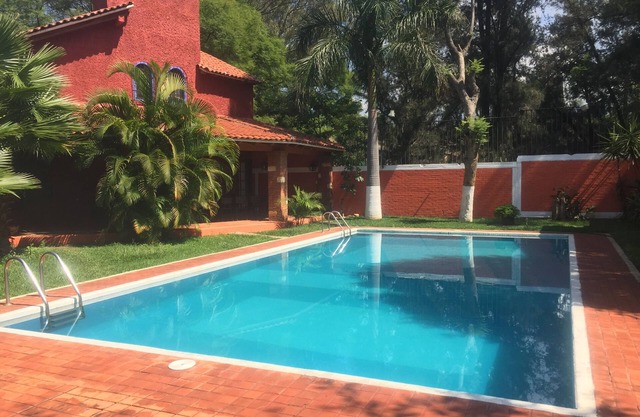 Gemütliche und schöne Bungalows mit schöner Terrasse und Pool !!!