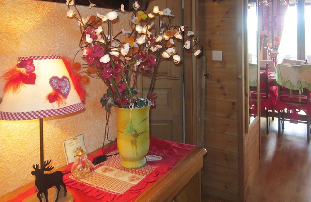 Gemütliche und helle 3-ZIMMERWOHNUNG in Montclar ALPES de HAUTE PROVENCE