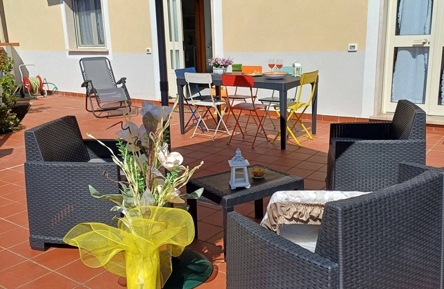 "CASA LE CAMELIE" GEPFLEGTES UND SEHR SCHÖNES HAUS
