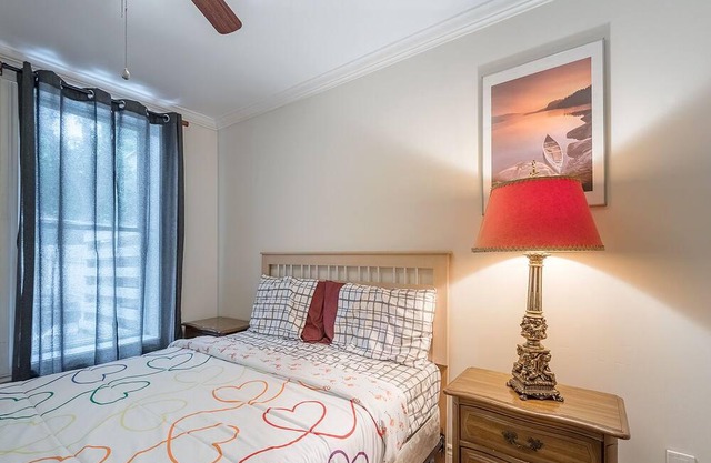 Cozy and Comfy Private BR in Montreal