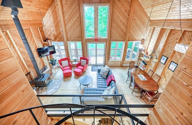 Cozy and Modern Chalet