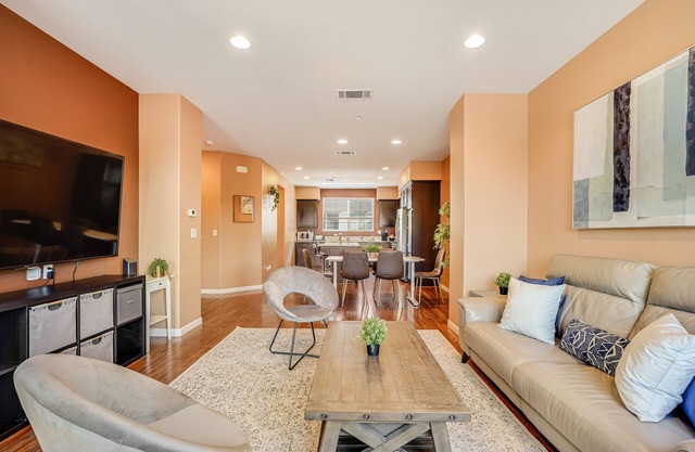 Cozy and Peaceful 3br/3.5bath. SF Bay Area