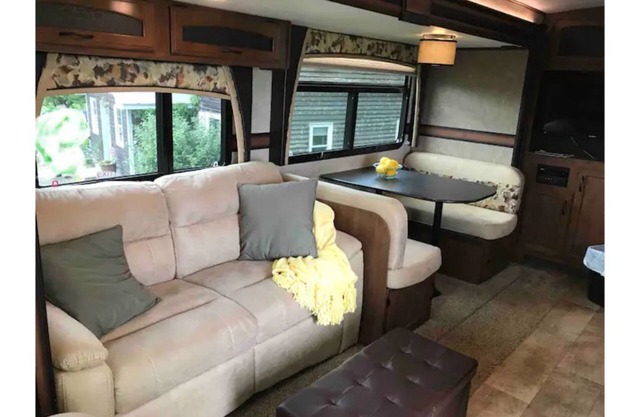 Cozy and private with Mountain View’s