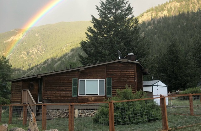 Gemütliche und urige tierfreundliche Hütte