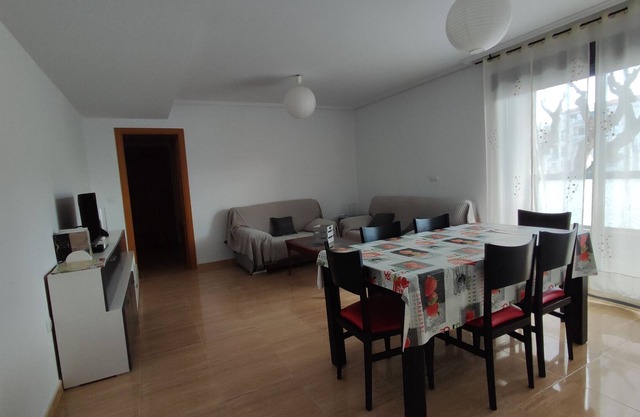Cozy and spacious apt. ideal for families. WIFI