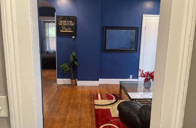 Cozy and stylish apartment in central meriden