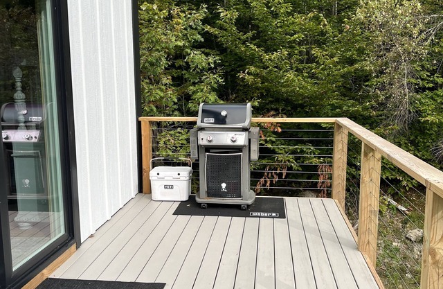 Cozy and stylish retreat just minutes from Great Moose Lake.