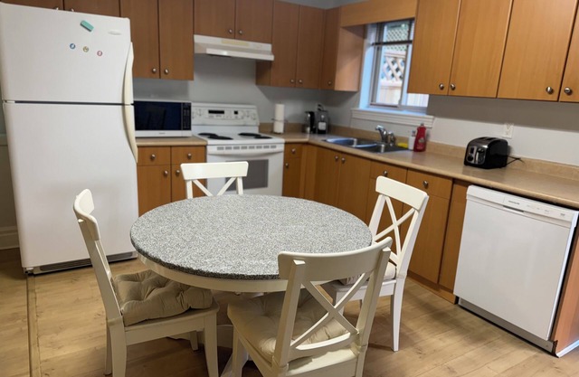 Cozy and welcoming home in Coquitlam