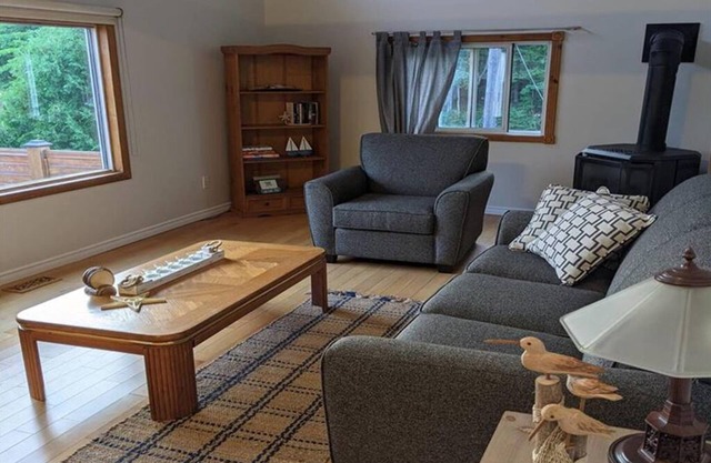 Cozy apartement Lorimer Lake